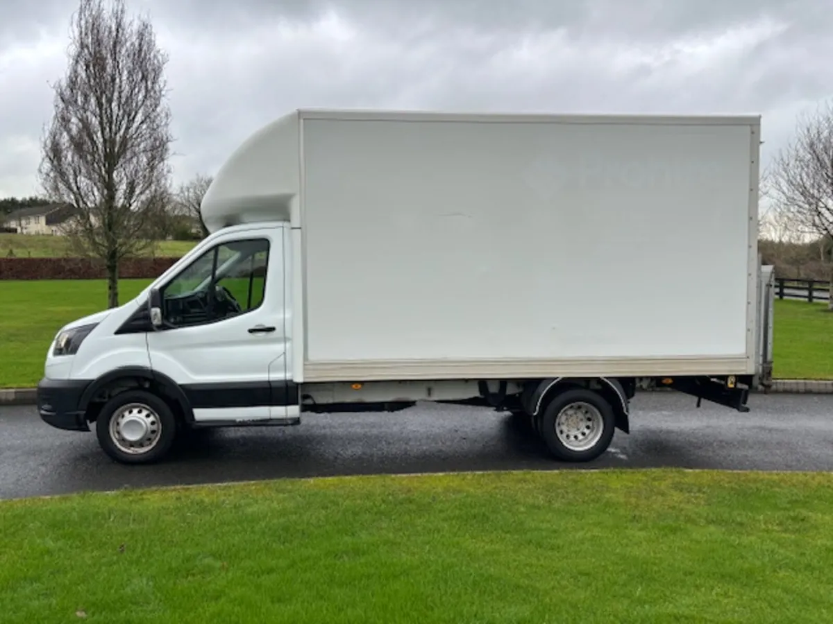 Ford Transit Luton 2021 - Image 4