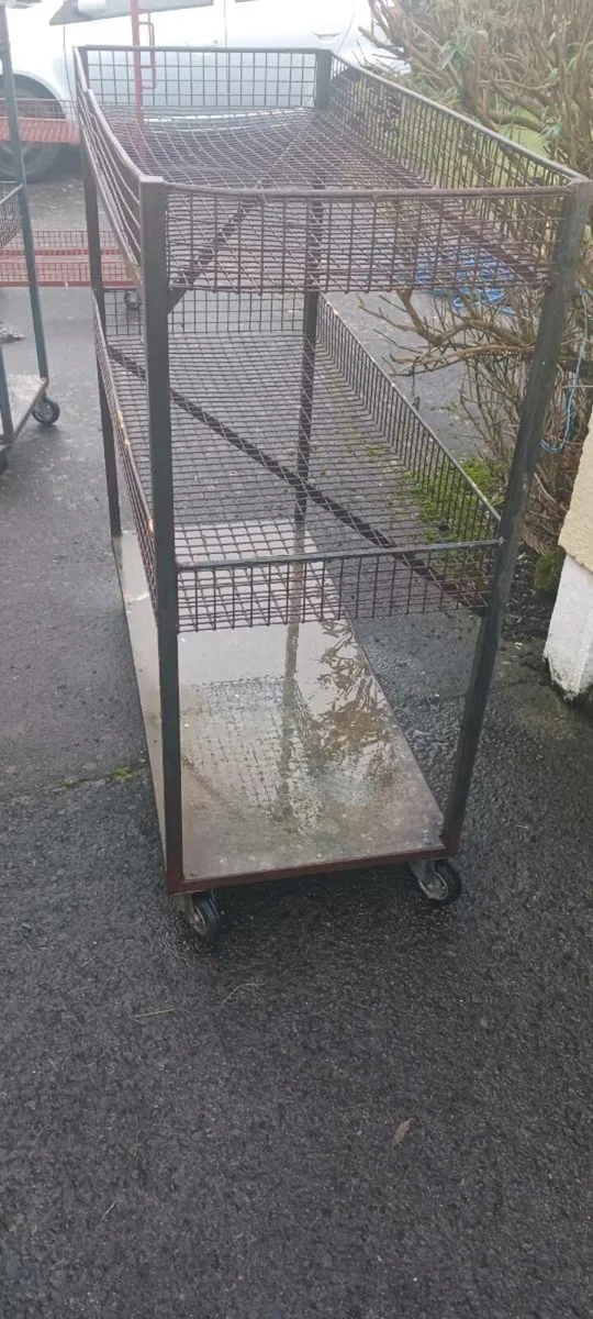 Trolley shed/workshop/garage - Image 3