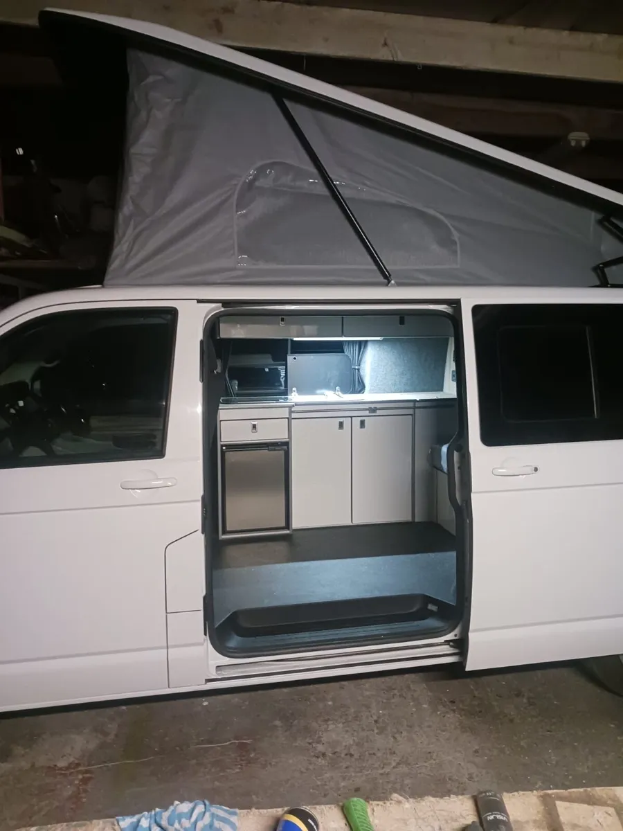 Volkswagen Transporter camper - Image 4