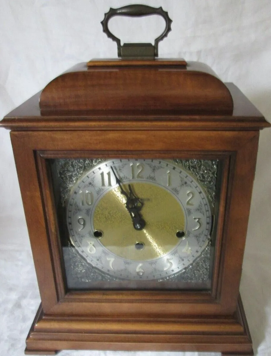 Vintage Howard Miller Triple Chime Mantel Clock - Image 1