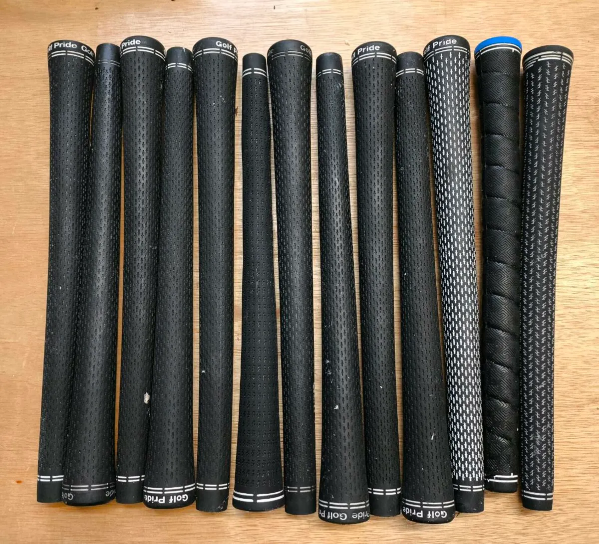13 Golf Pride golf grips