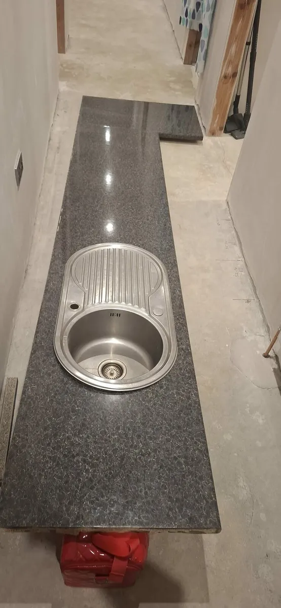Kitchen worktop - Image 2