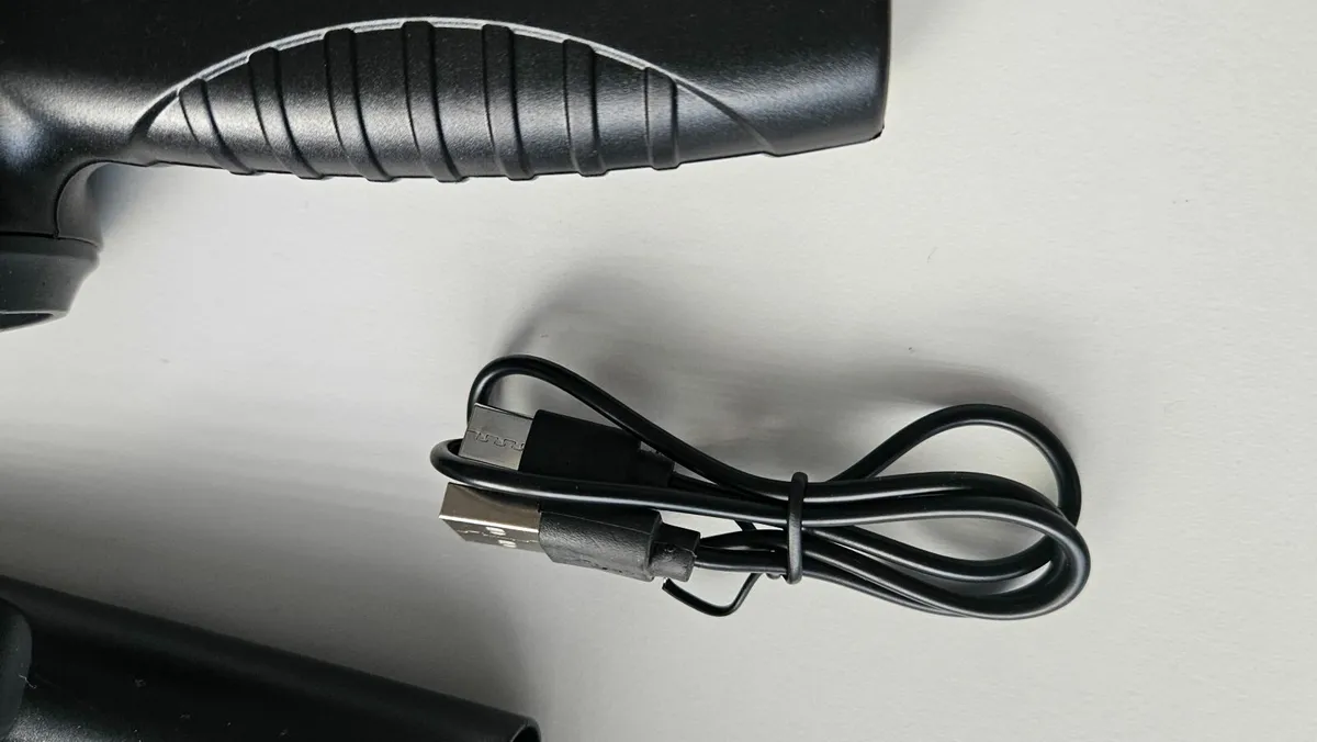 Mini Vaccum - Image 3