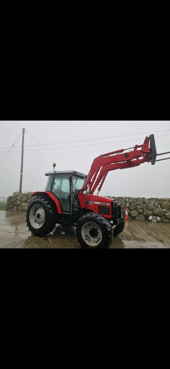 Massey 4255 - Image 1