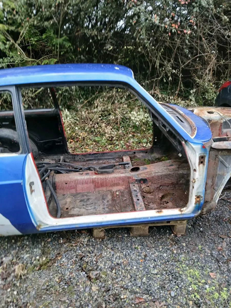 Ford Escort RS 2000 MK2 PARTS,SHELL,SEATS,ETC - Image 2
