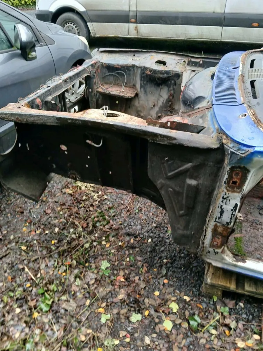 Ford Escort RS 2000 MK2 PARTS,SHELL,SEATS,ETC - Image 4