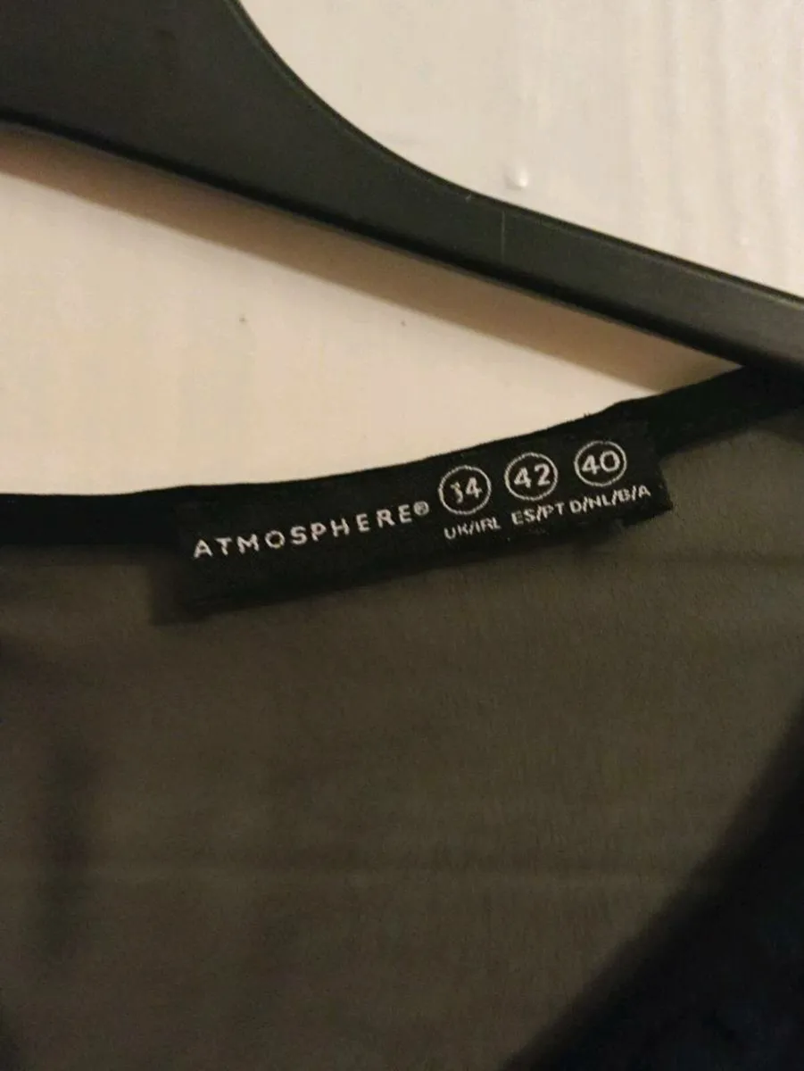 Black Floral Lace Blouse – Atmosphere – Size UK 14 - Image 2