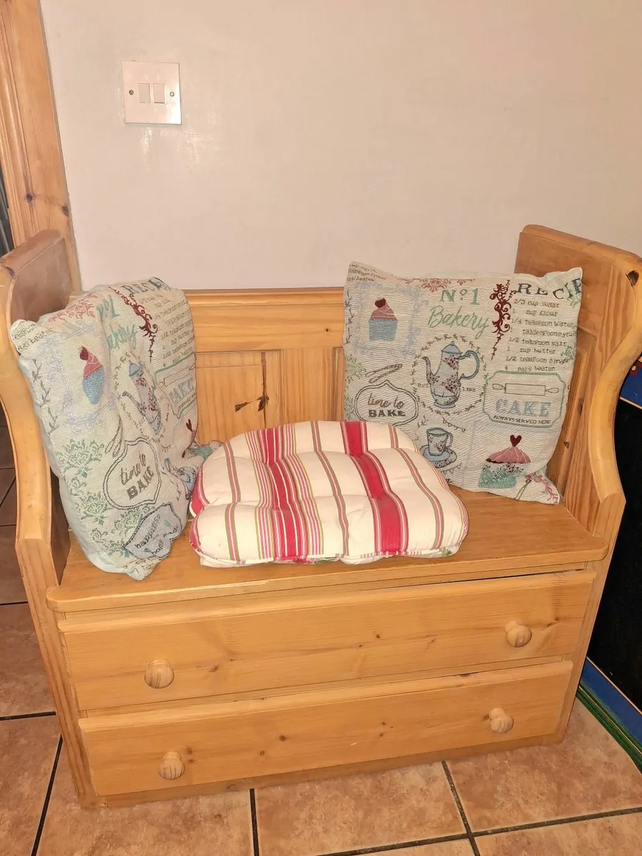 Monks Bench - Image 4