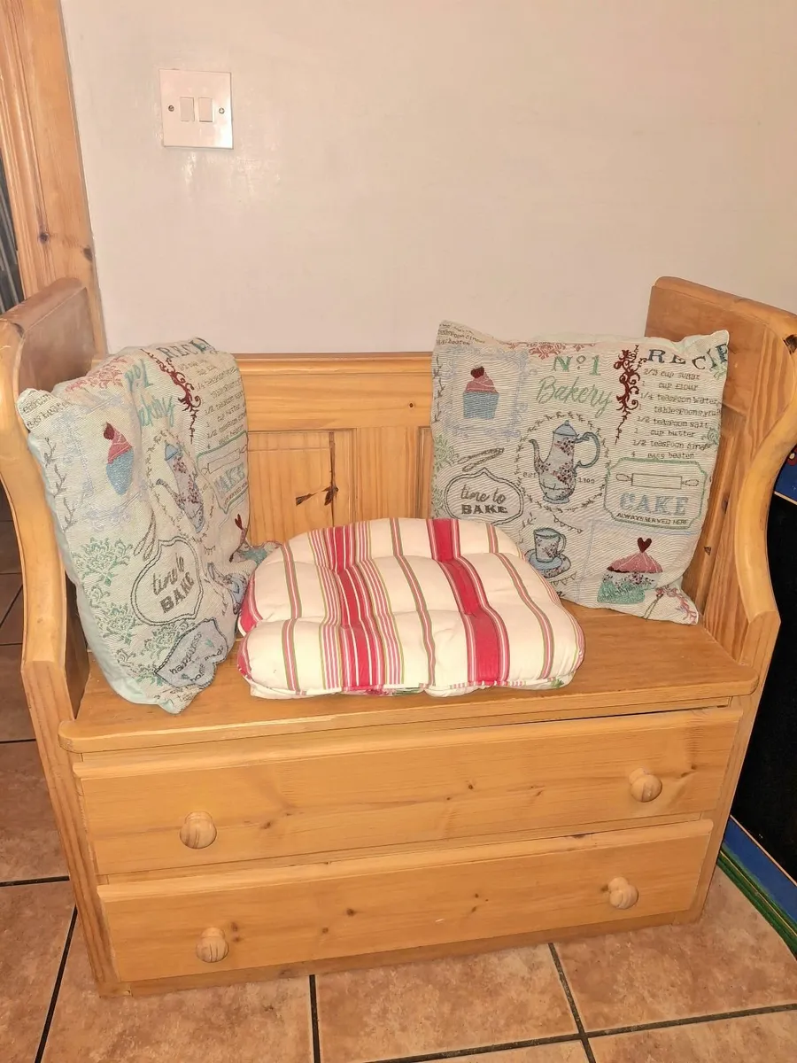 Monks Bench - Image 2