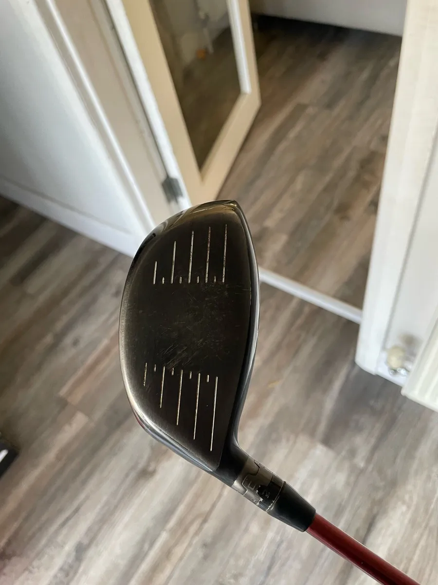 Titleist 910D2 driver - Image 2