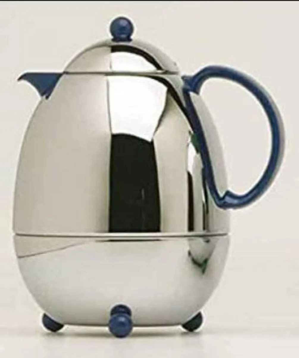 Elia Chrome Oval Vacuum Jug - Image 1