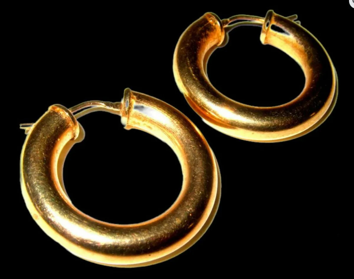 Vintage Hallmarked 9ct Gold Chunky Hoops - Image 3
