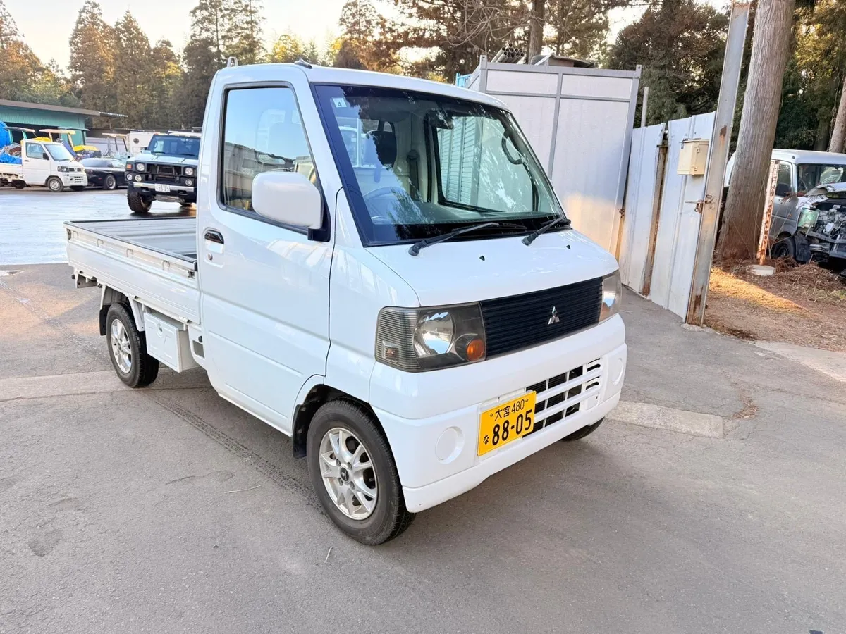 Mitsubishi minicab 4 wheel drive Mini Truck - Image 2
