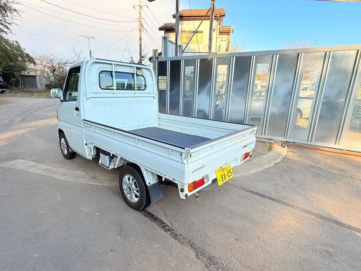 Mitsubishi minicab 4 wheel drive Mini Truck - Image 3
