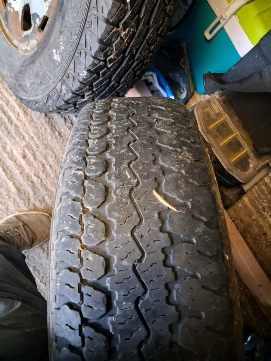 4 hilux rims with good tyres - Image 3