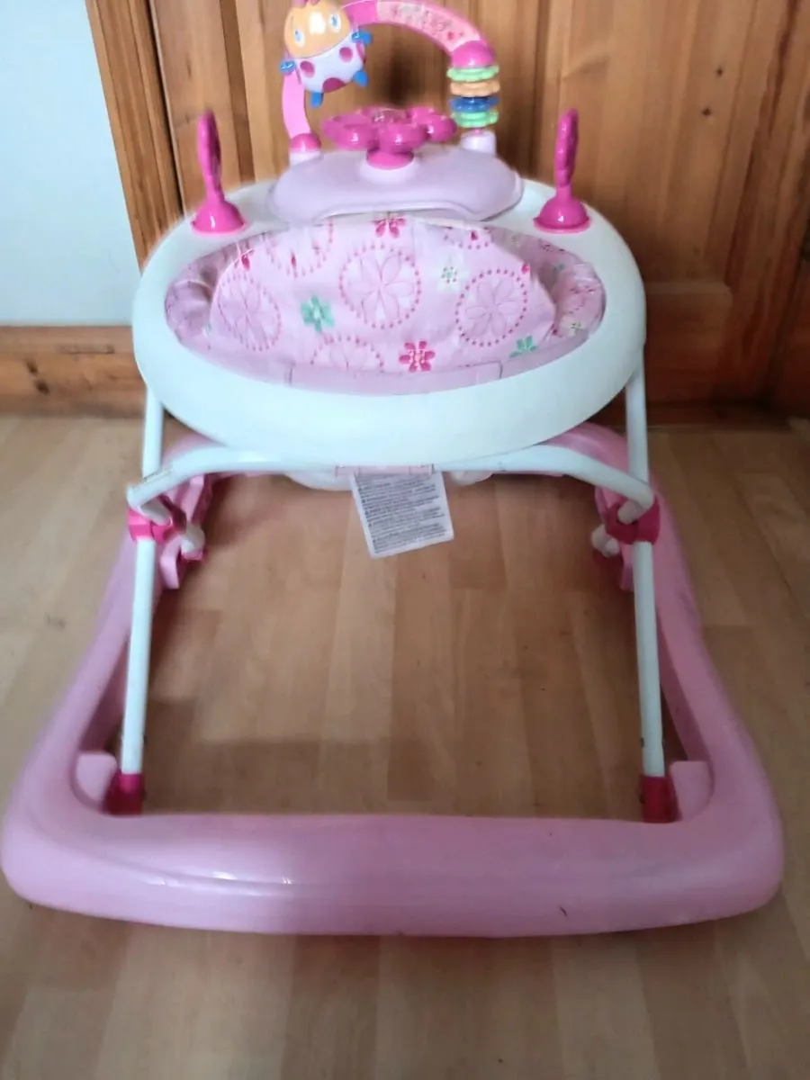 Babies Walker As Brand New-Musical-Bright Stars - Image 1