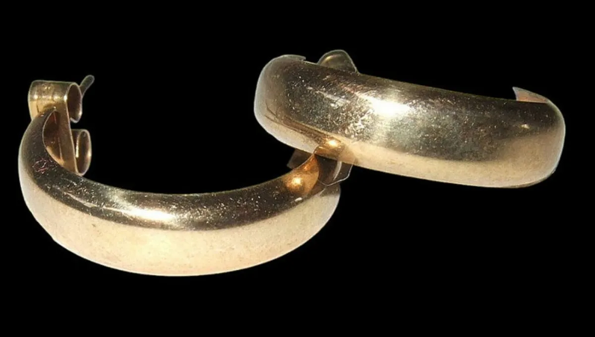 Vintage 9ct Gold Hallmarked Hoop Earrings - Image 1