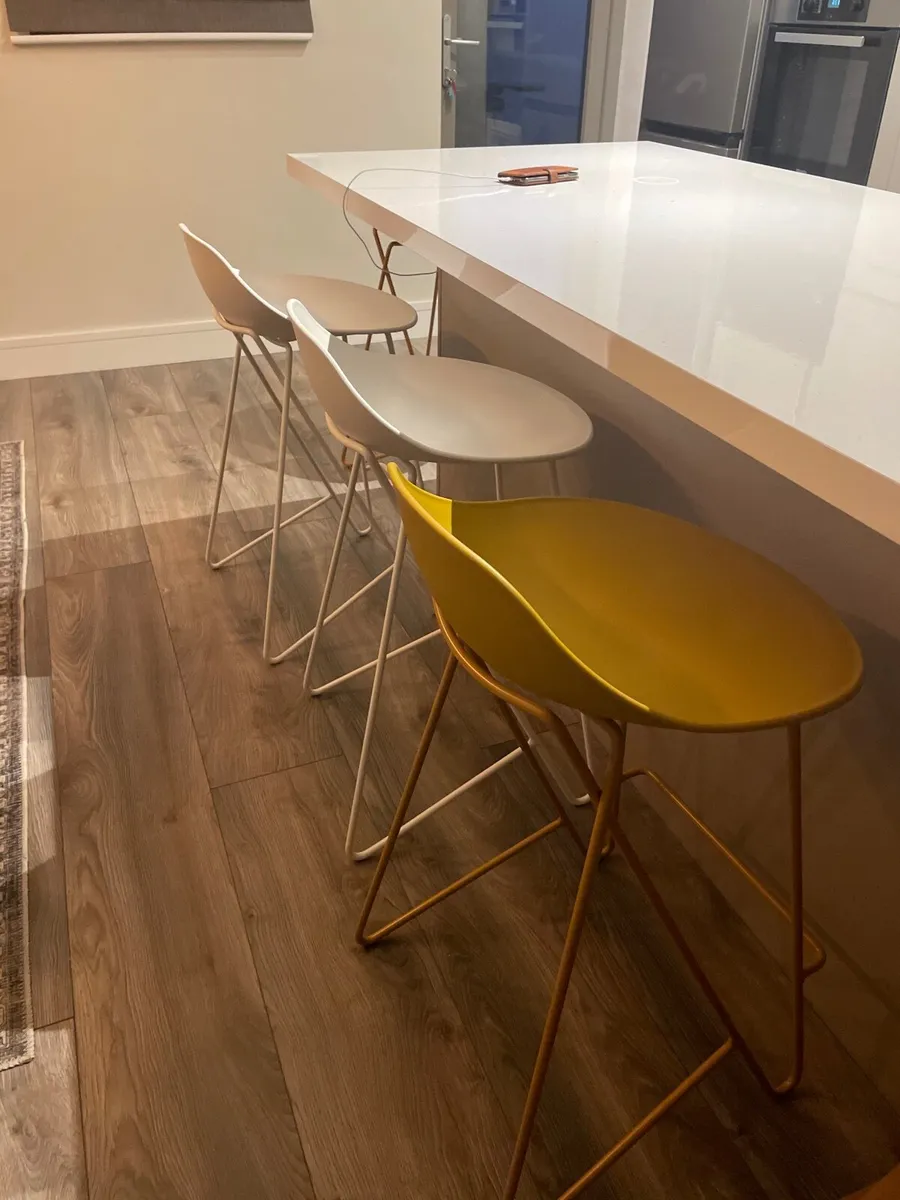 Kitchen bar stools - Image 3