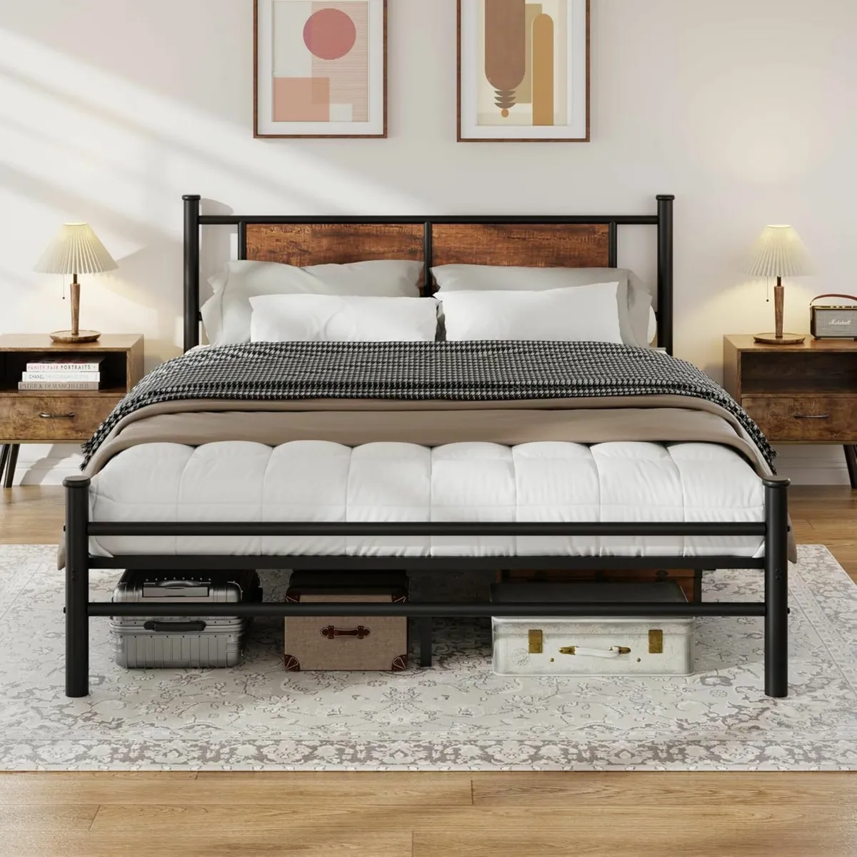 5ft Metal Bed Frame with Victorian Vintage Style - Image 1