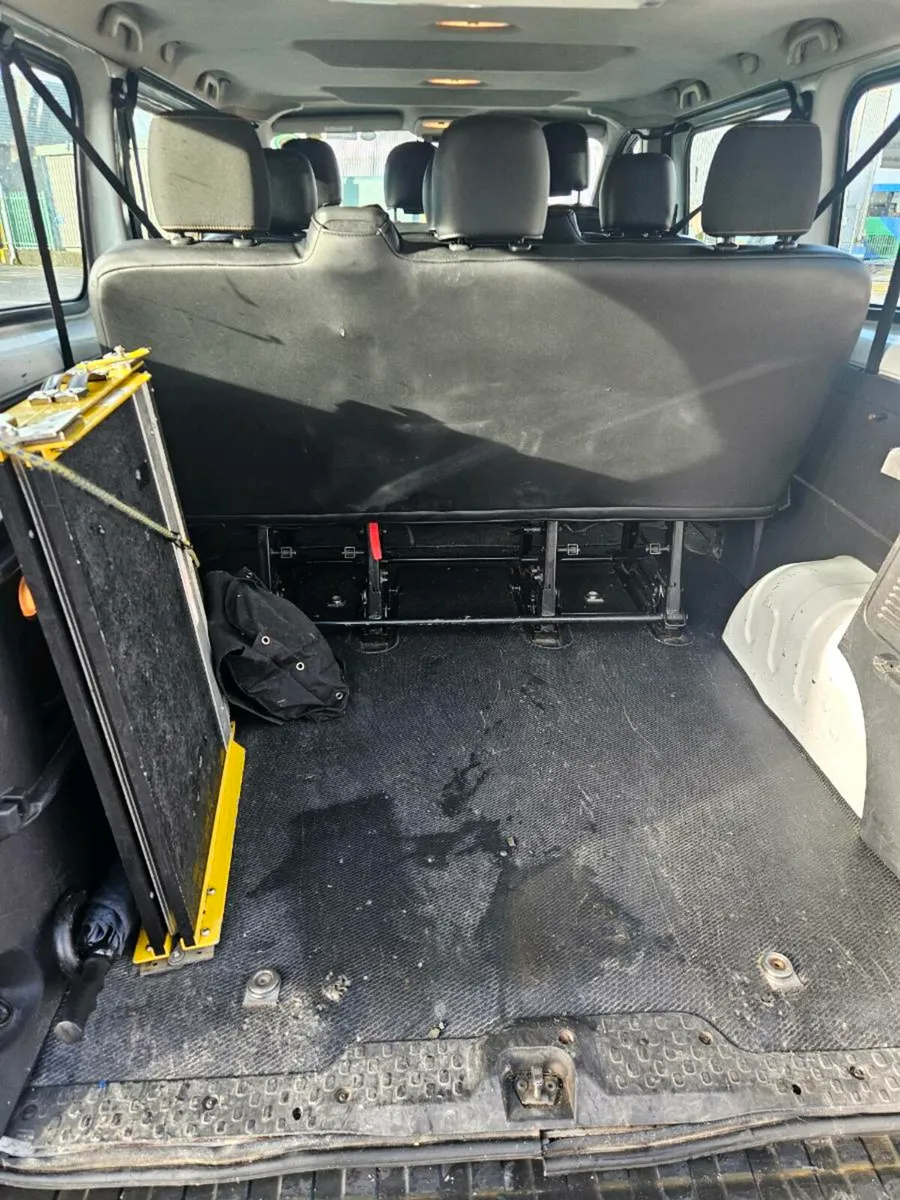 Renault traffic - Image 2