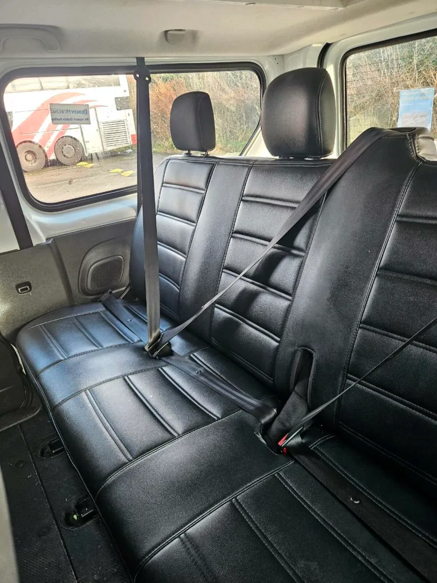 Renault traffic - Image 4