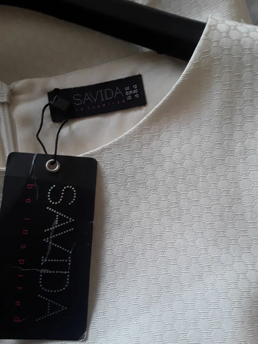 Brand new ladies cream coloured dress - Image 4