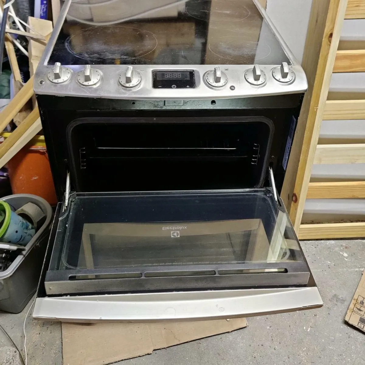 Electrolux EKC6461AOX 60cm Electric Cooker in Stai - Image 4