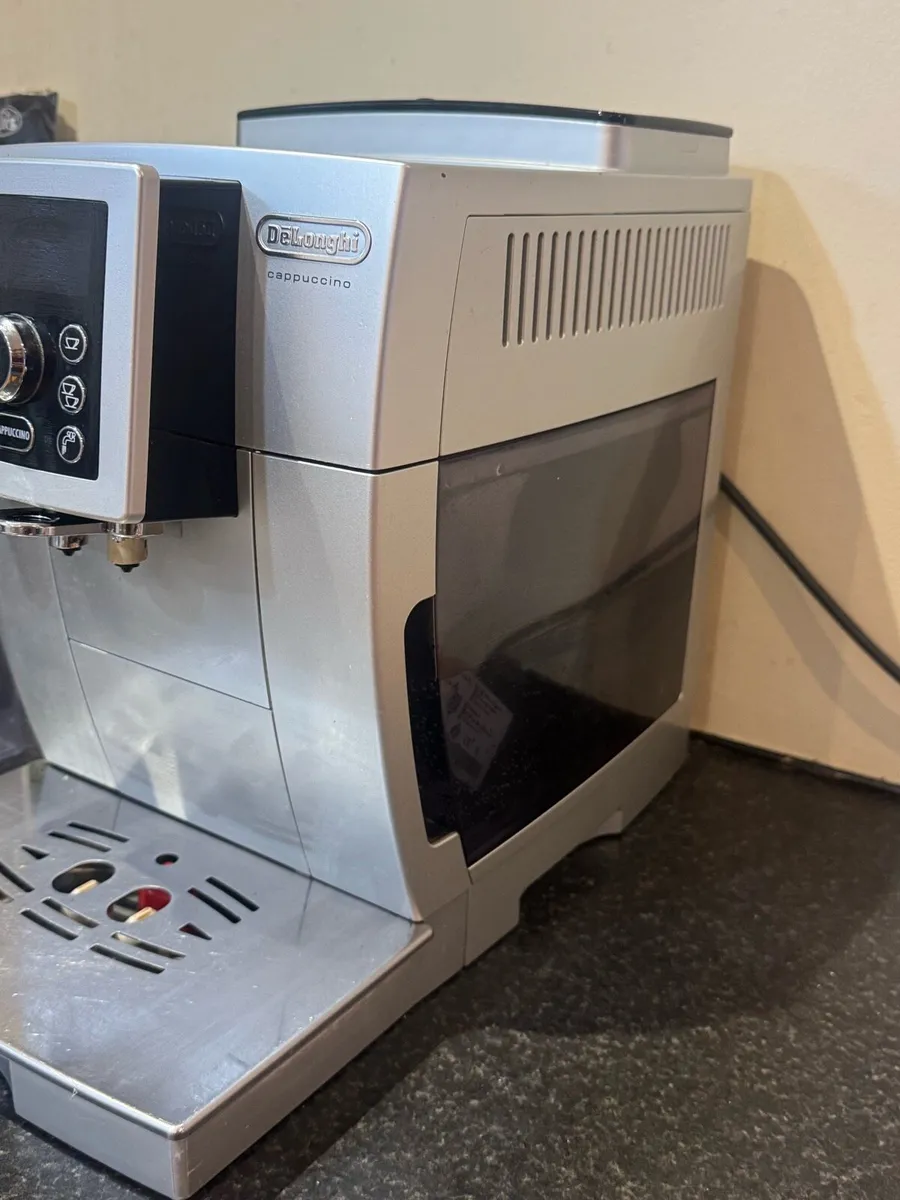 Delonghi coffee machine - Image 2