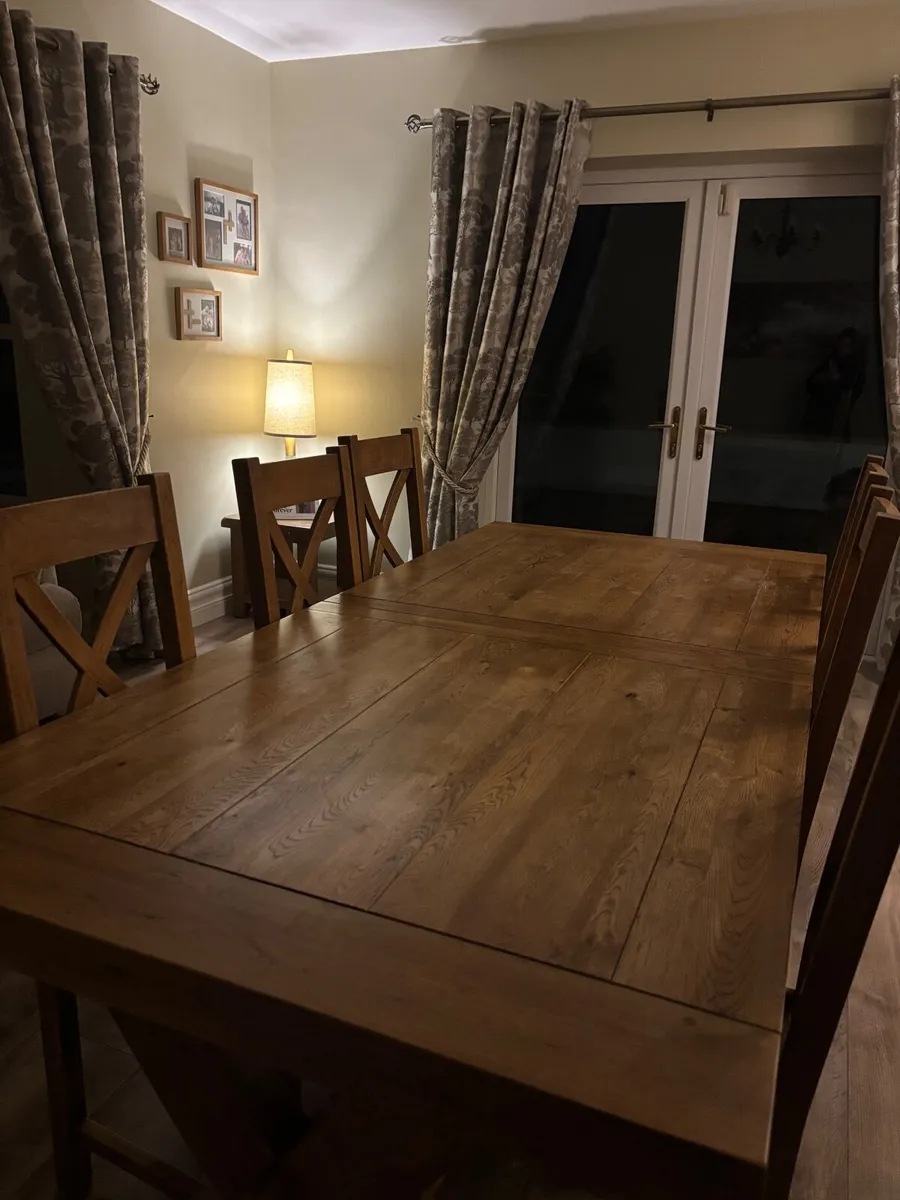 Kitchen Table & 6 chairs - Image 3