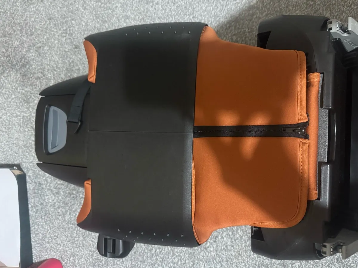 Car seat - Image 4