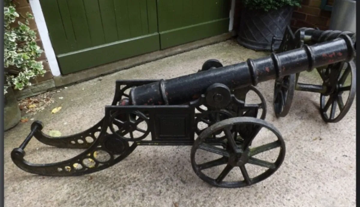 Cast iron cannons - Image 2