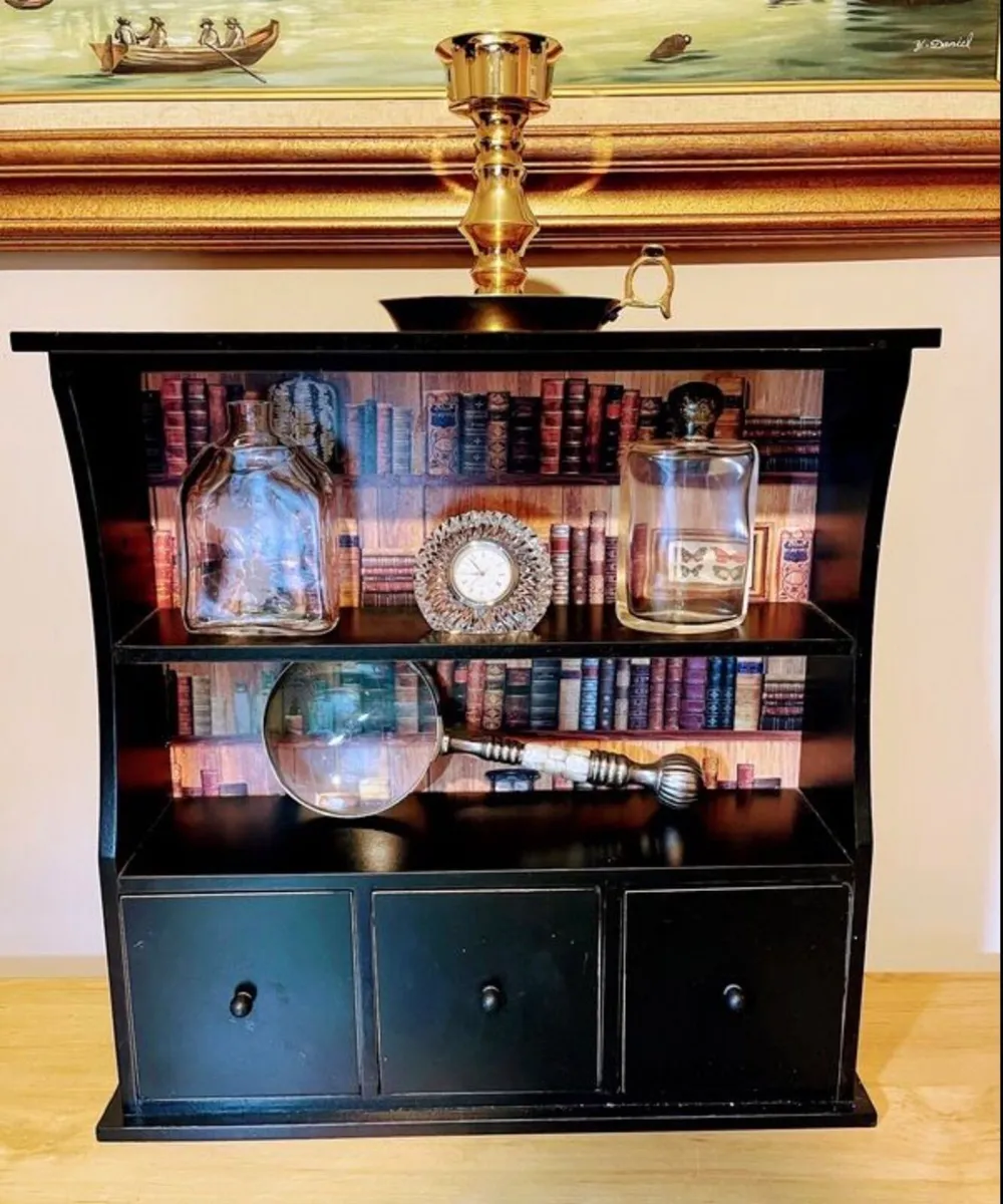 Vintage style hanging wall unit - Image 1