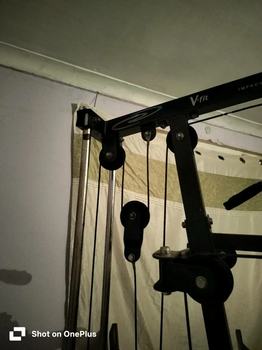 V-Fit gym machine - Image 3