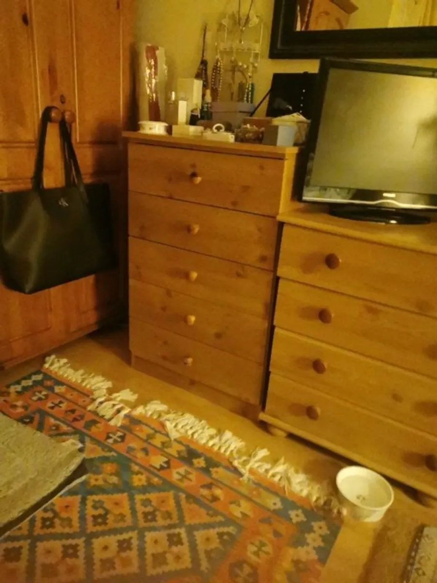 chest of drawers - Image 2