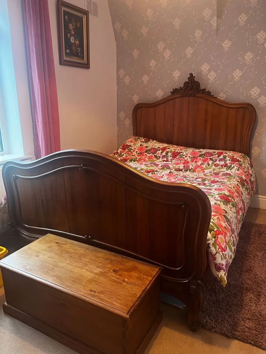 Antique French style wooden bed frame - Image 4