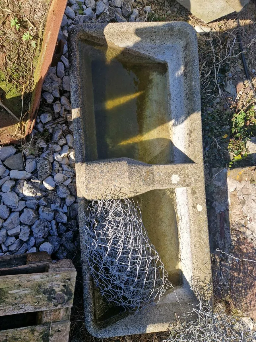 Water trough - Image 3