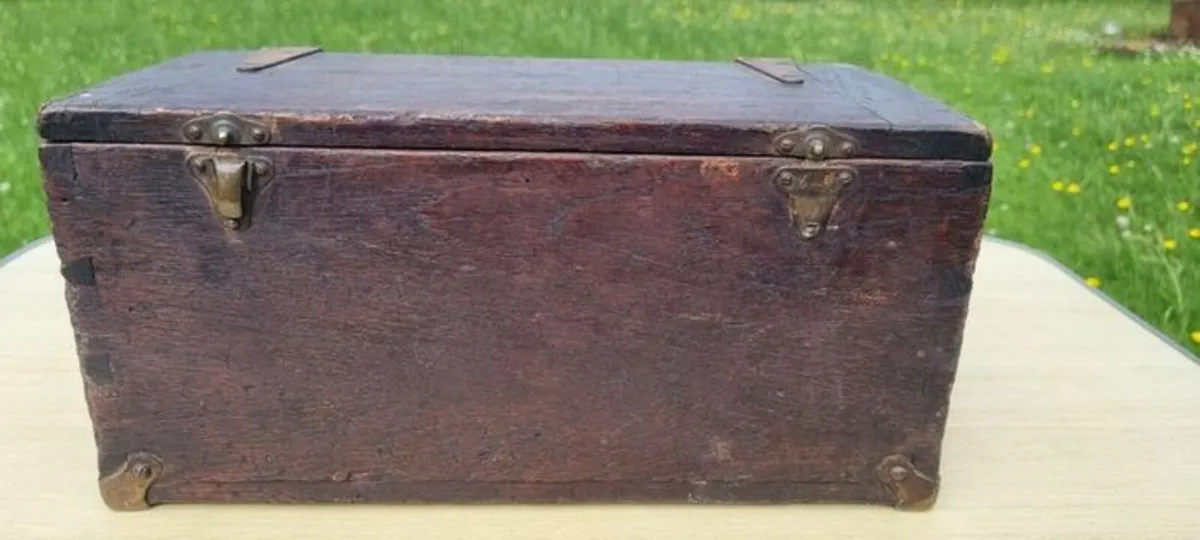 Old wooden box with brass fittings - Image 1