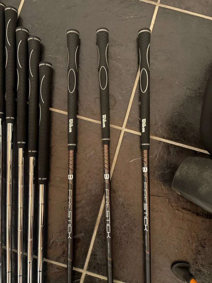 Golf club set and trolly - Image 2