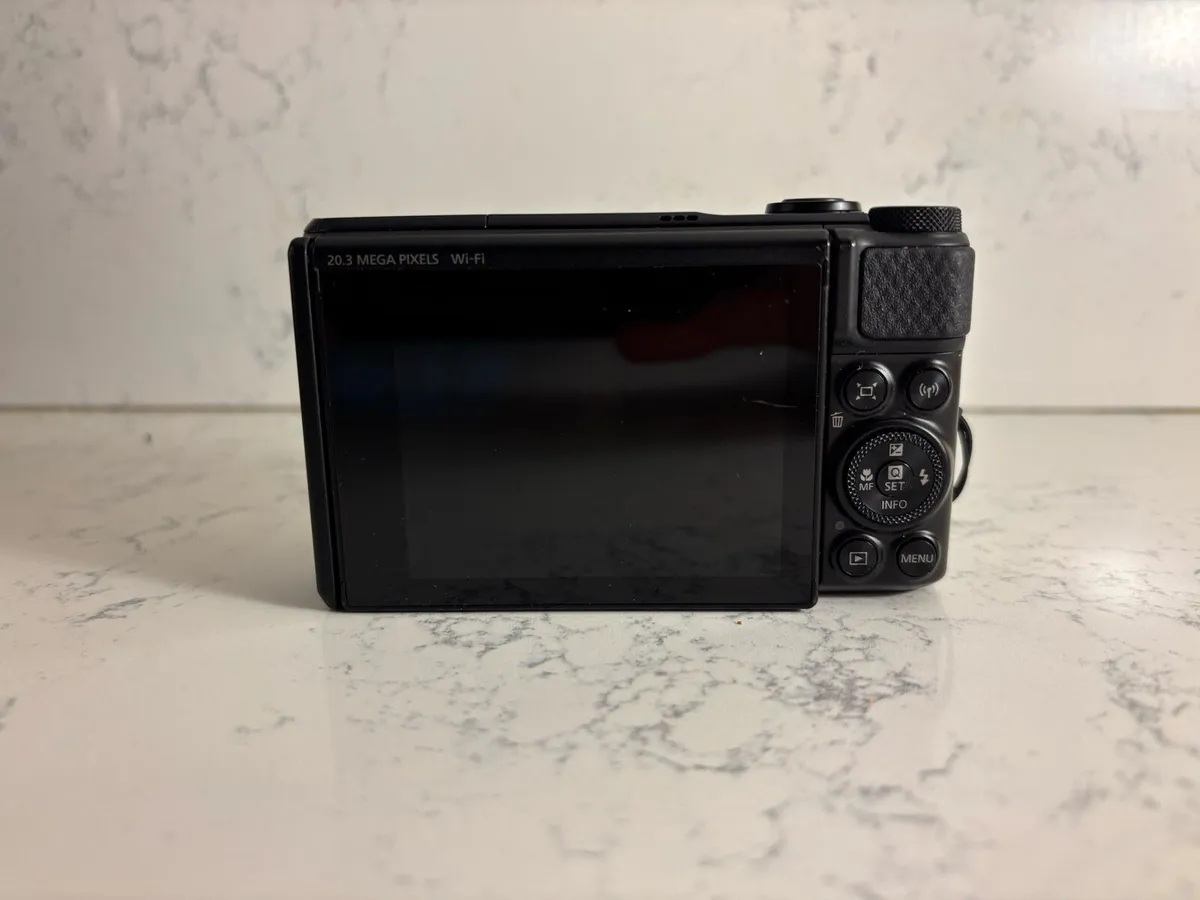 Canon SX740 HS - Image 3