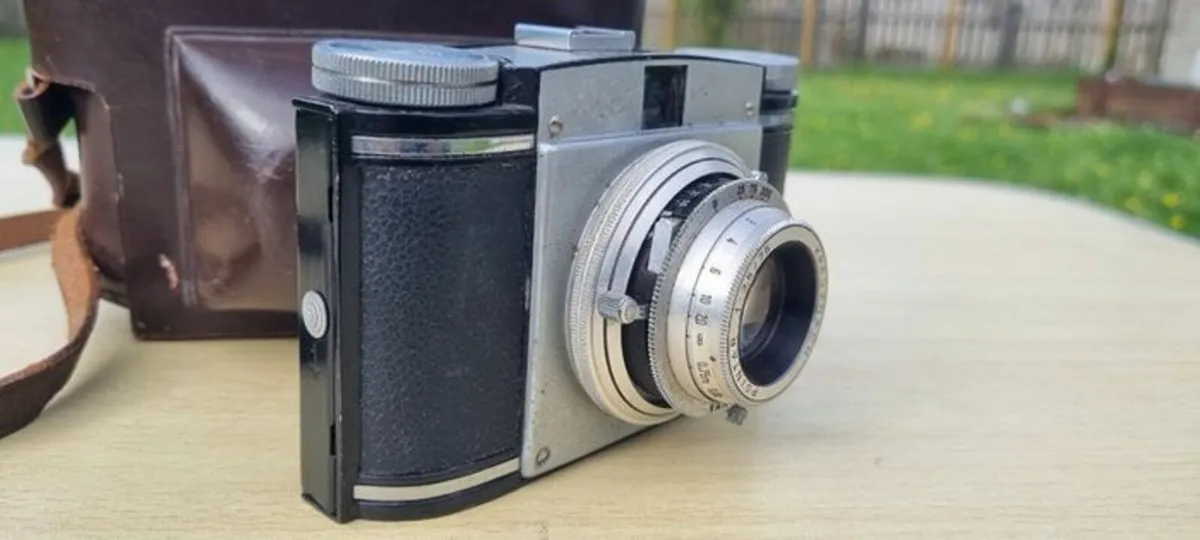Vintage Braun Nurnberg PAXINA 120 Roll Camera - Image 2