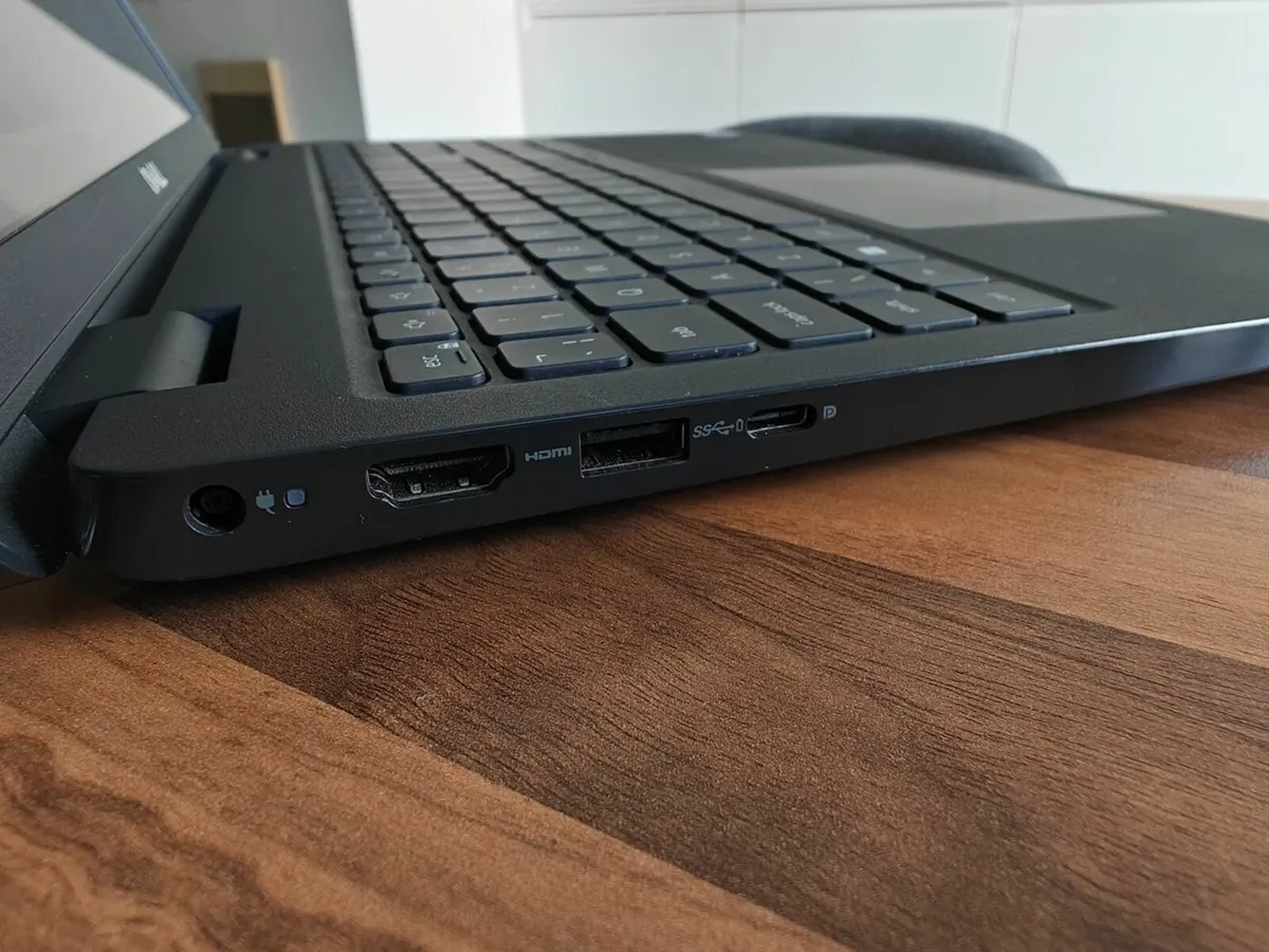 Dell Latitude 3520 | i5 (11th gen) | 24GB | - Image 4