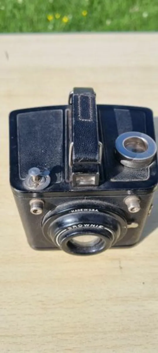 Kodak Brownie Flash Six-20 - Image 4