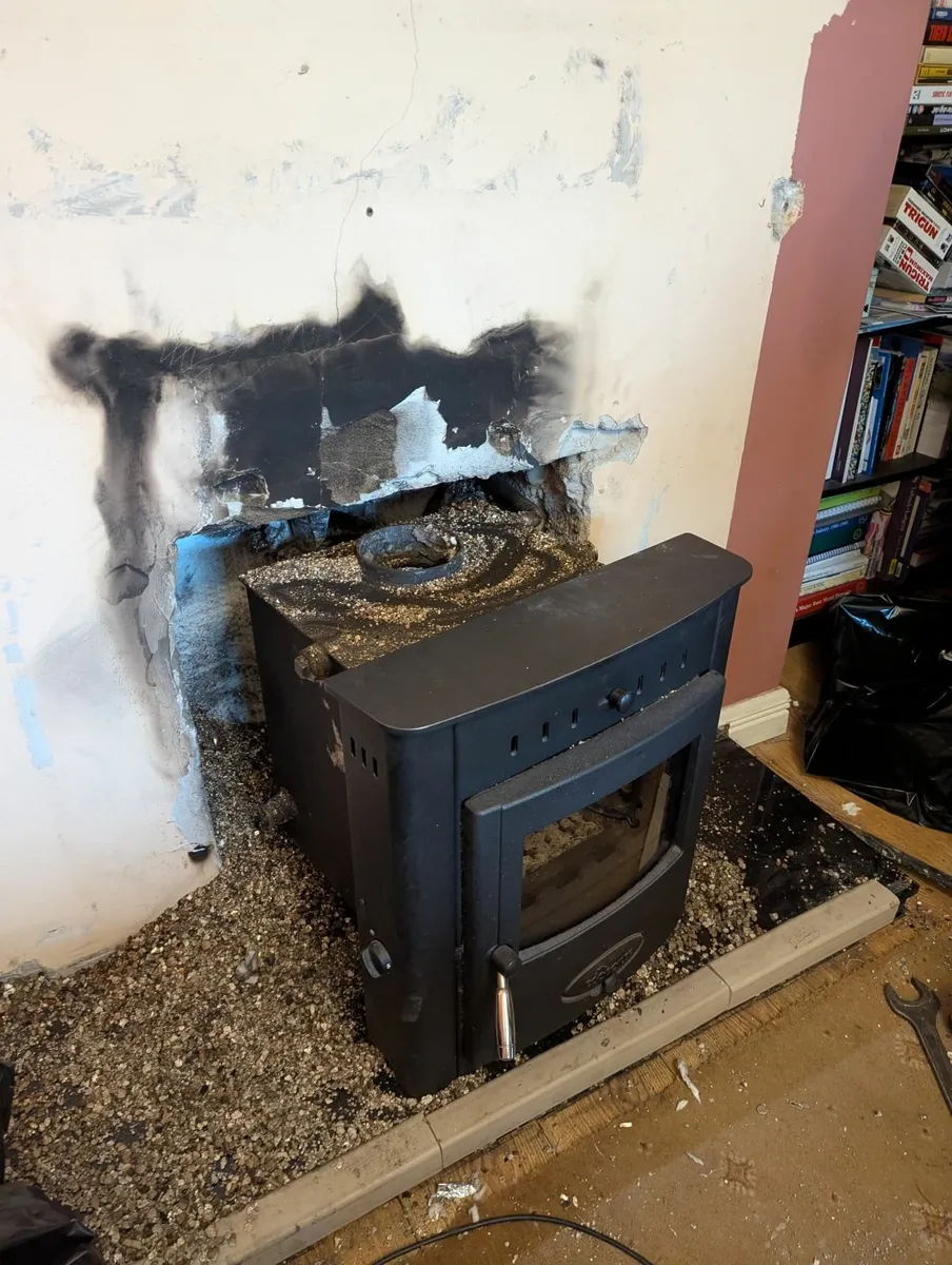 Stratford Ecoboiler Inset stove EB12i - Image 3