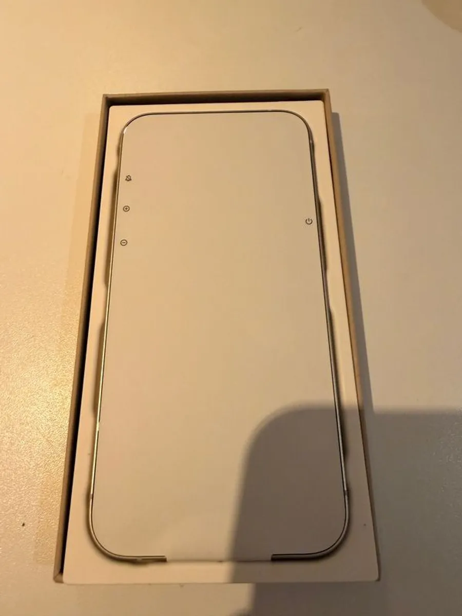 iPhone 14 Plus (new- unused) - Image 3