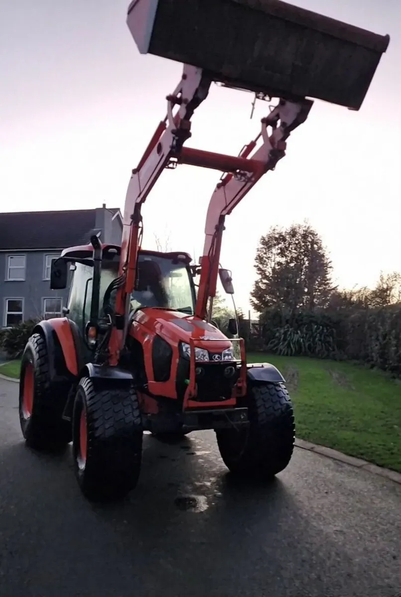 Kubota M5091 100hp Tractor with Loader - Image 3