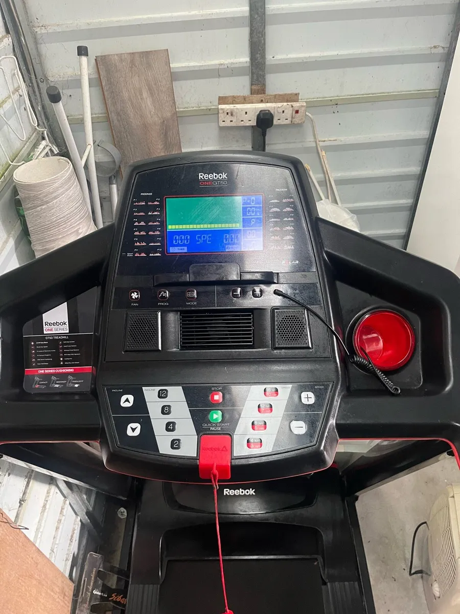 Treadmill- Reebok One GT50 - Image 1