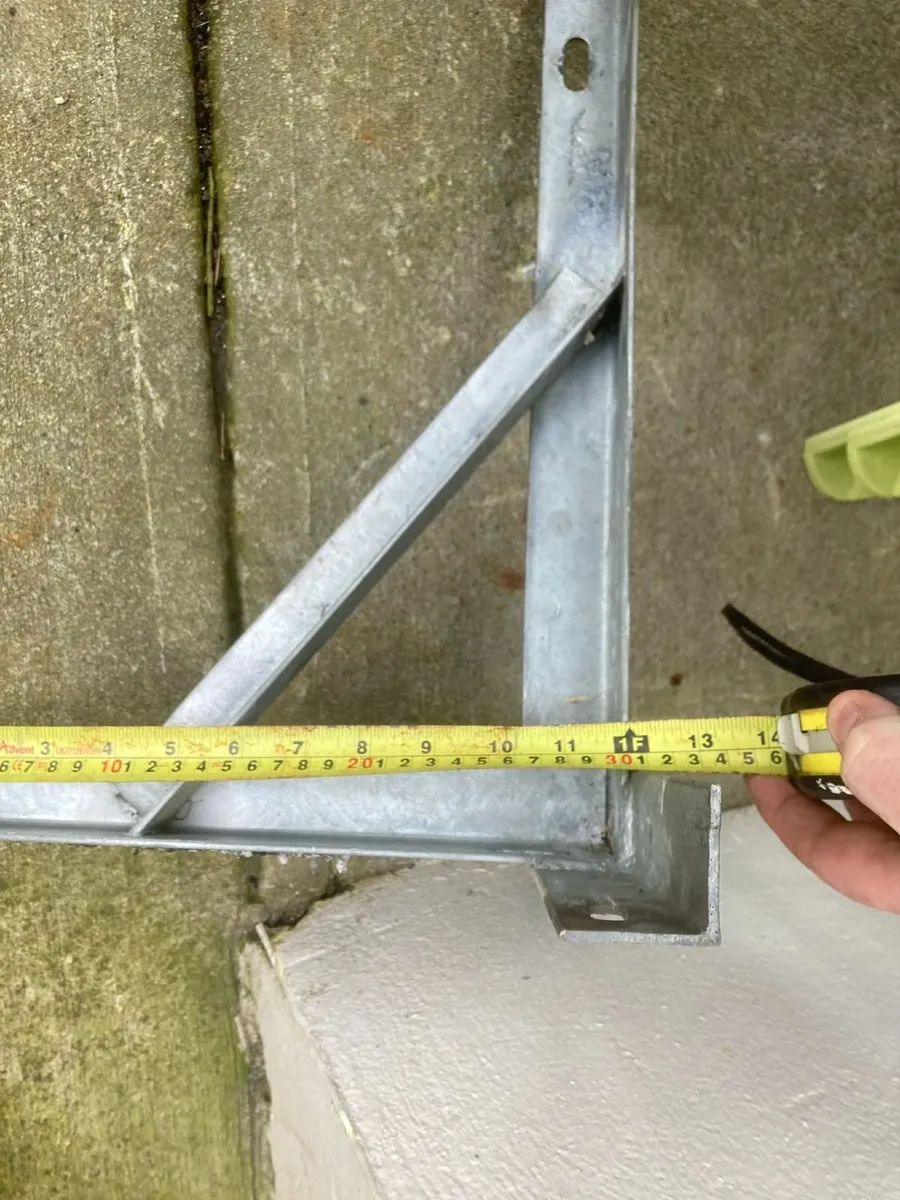 Tv aerial brackets - Image 2