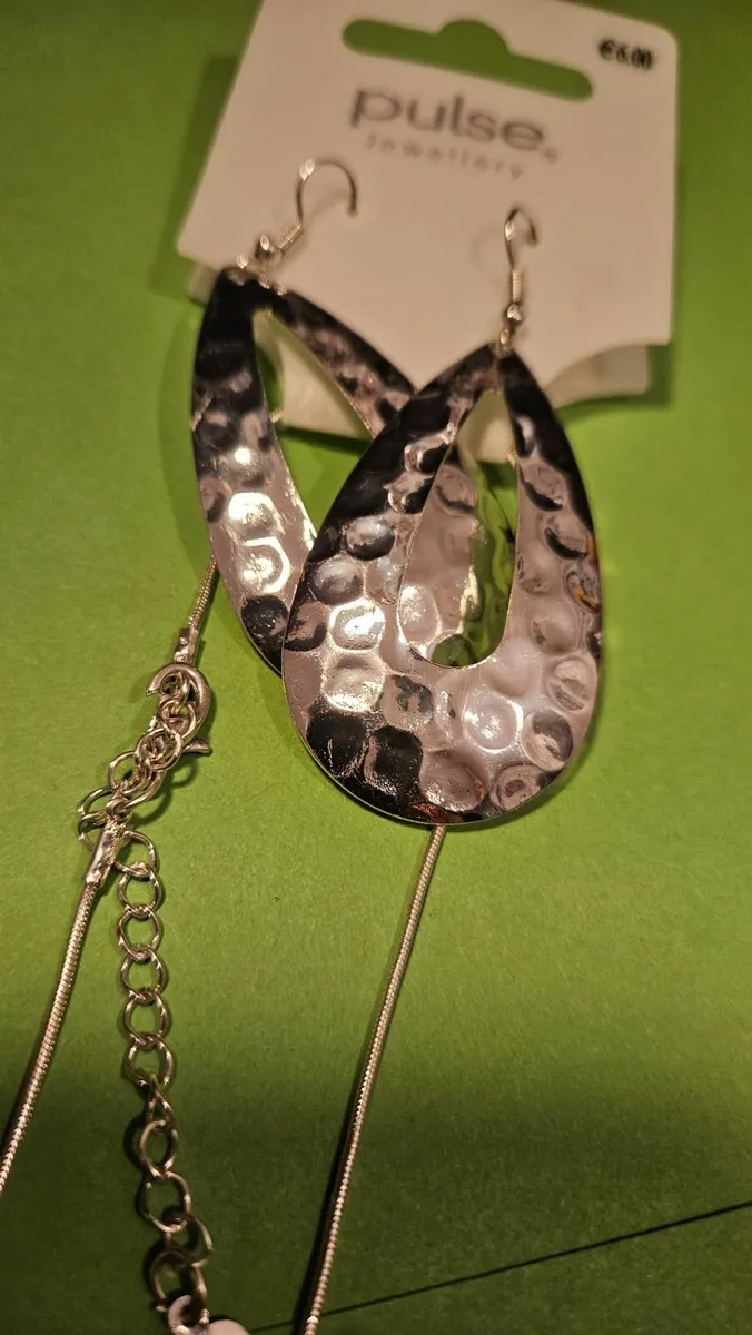 Earrings - Image 4