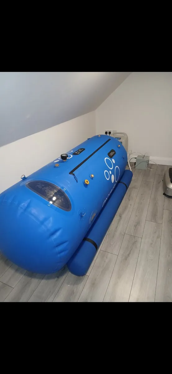 Hyperbaric oxygen chamber