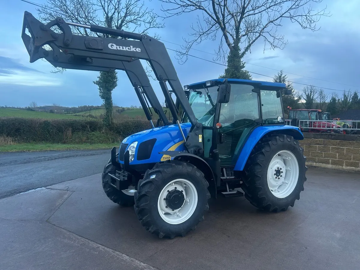 New holland T5060 + loader - Image 1